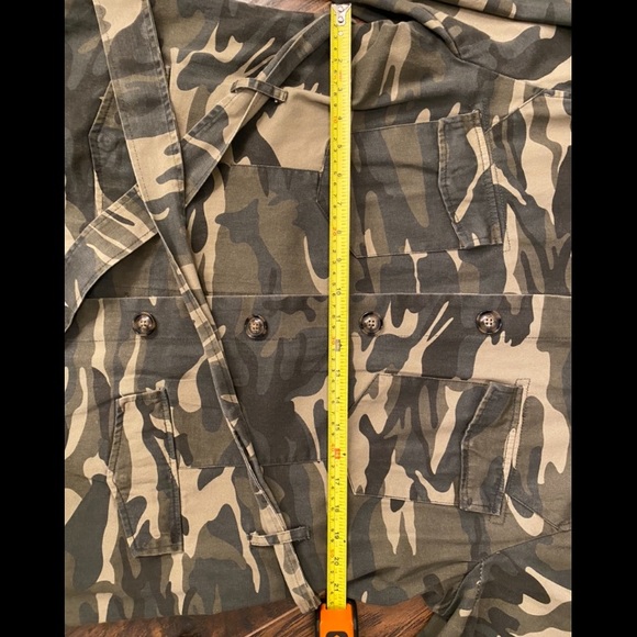 SOLD‼️Camo jacket coat - Picture 4 of 4